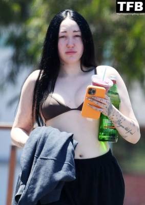 Noah Cyrus Slips Into a Bikini Top Cooling Off From the Sweltering Heat with Her Boyfriend in LA on leaks.pics