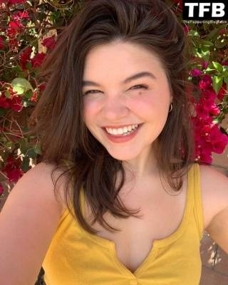 Madison McLaughlin Sexy Collection on leaks.pics