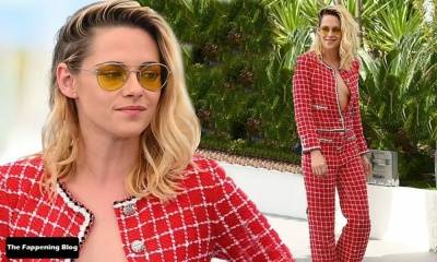 Kristen Stewart is Seen at the Photocall of 18Crimes of the Future 19 During the 75th Annual Cannes Film Festival on leaks.pics