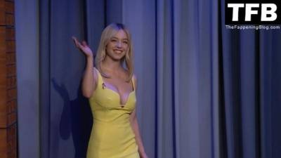 Sydney Sweeney Flashes Her Nude Boob on “The Tonight Show with Jimmy Fallon” (23 Pics + Video) on leaks.pics