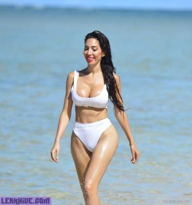 Leaked Farrah Abraham Relaxing In Sexy Bikini On Wavi Island In Fiji - Fiji on leaks.pics