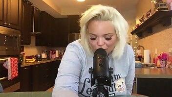 Trisha Paytas ? Sex ASMR sounds and noises ? Famous Youtuber on leaks.pics
