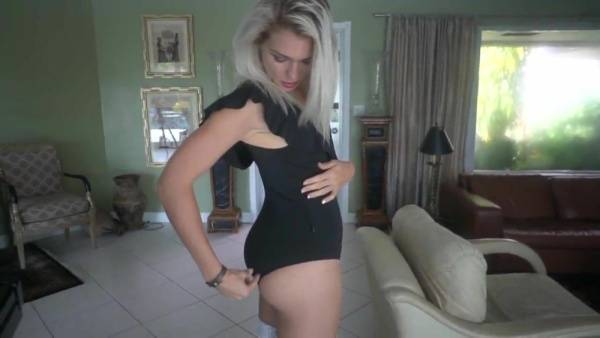 Holyfitwomen aka Christina Stewart ? Bikini and lingerie haul try on ? Patreon leak ? Youtuber on leaks.pics