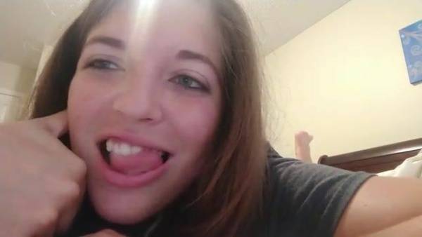 Lisa ASMR Tongue Swirling & Teeth Licking Video ! on leaks.pics