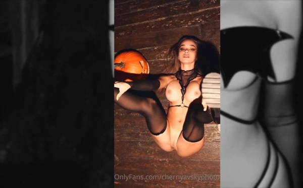 Seltin Sweety Nude Halloween Teasing Video Leaked on leaks.pics
