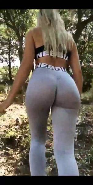 Paola Skye booty teasing snapchat premium xxx porn videos on leaks.pics