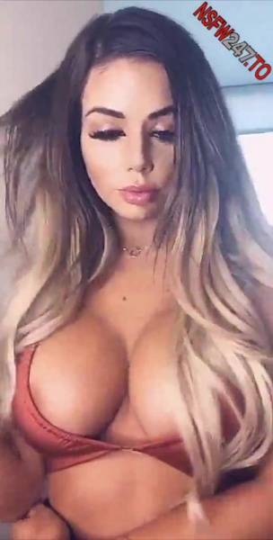 Juli Annee outfit tease snapchat premium xxx porn videos on leaks.pics