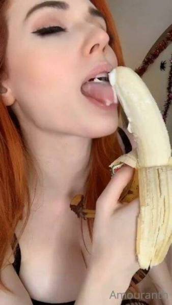 Amouranth Blowjob Banana Onlyfans Video Leaked on leaks.pics
