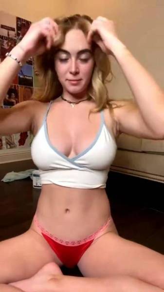 Grace Charis Topless Stretching Livestream Video Leaked on leaks.pics