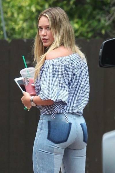 Hilary Duff Ass Tight Jeans Paparazzi Set Leaked - Usa on leaks.pics
