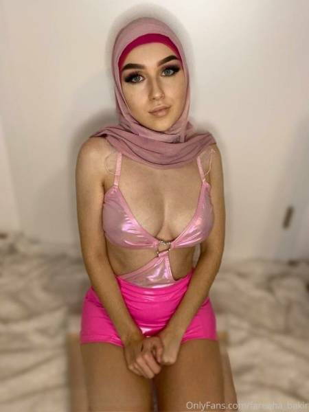 Fareeha Bakir Nude Hijab Bondage  Set  on leaks.pics