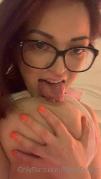 Tessa Fowler Nude Titty Lick OnlyFans Video Leaked - Usa on leaks.pics