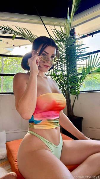 KittyPlays Sexy Colorful Top Thong Fansly Set Leaked on leaks.pics