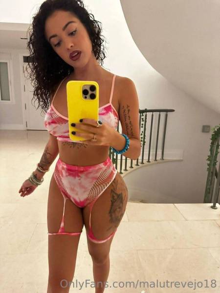 Malu Trevejo Lingerie Bodysuit Mirror Selfies Onlyfans Set Leaked - Usa on leaks.pics